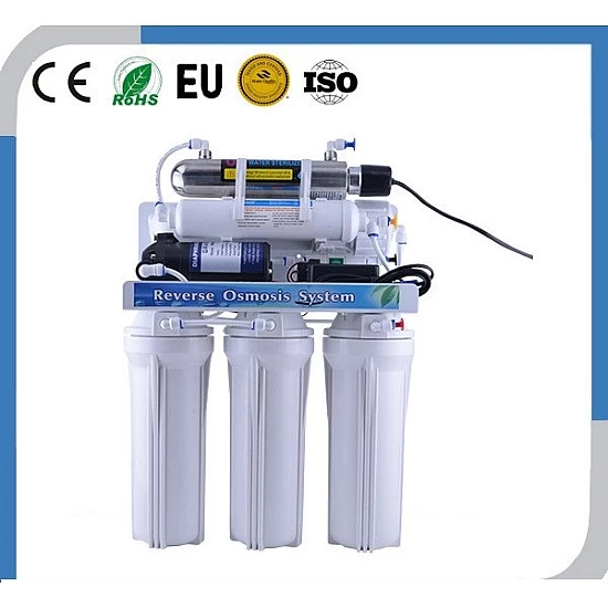 Umkehrosmoseanlage mit UV-Lampe Umkehrosmoseanlage mit UV-Lampe